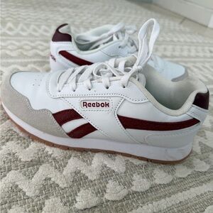Reebok White and Burgundy Sneakers Reebok Classic Leather